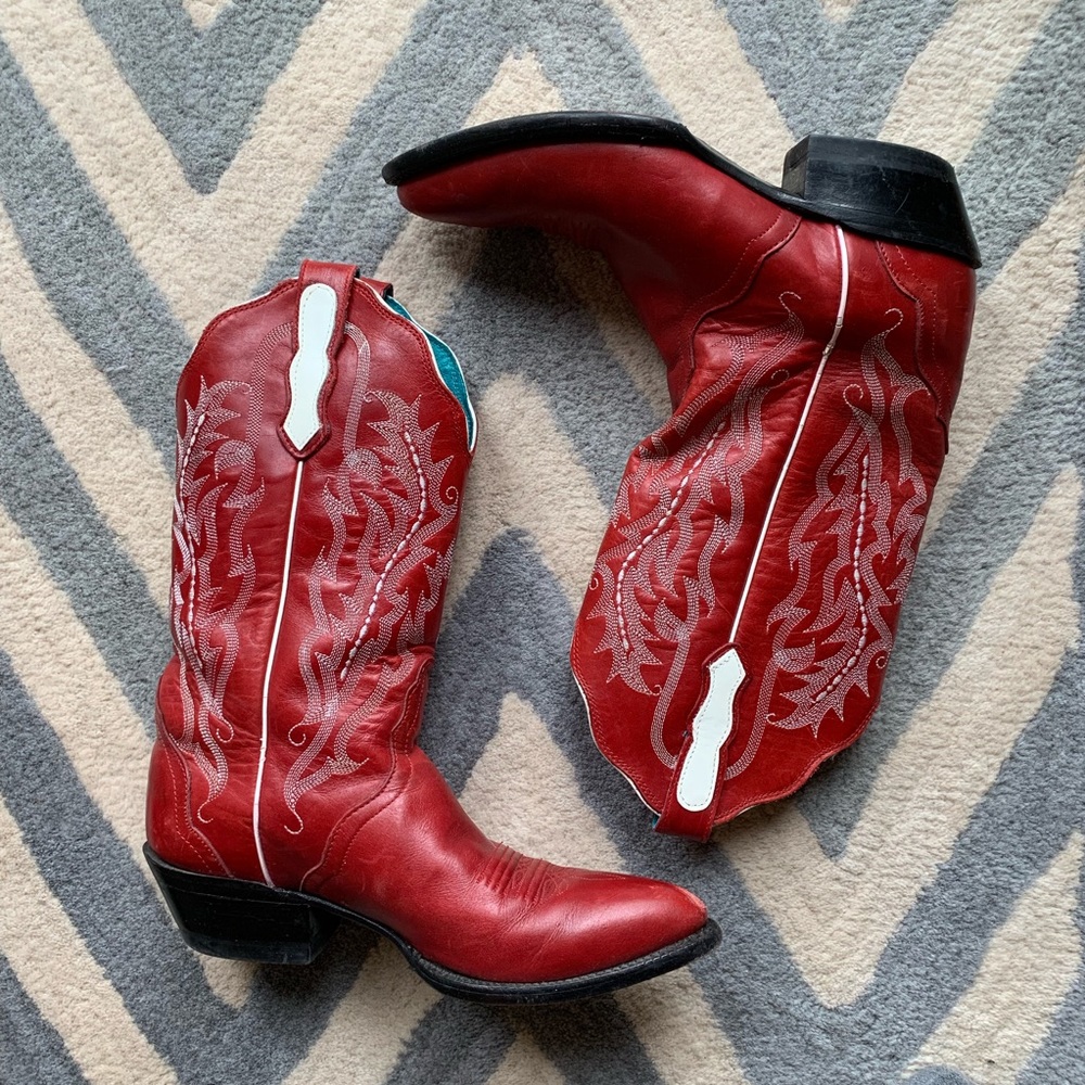 Gorgeous Nocona red cowboy boots size 7 EUC